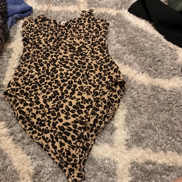 Leopard full body suit - Picture 1 of 2